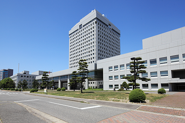 新潟県庁舎