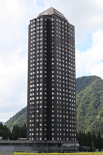 ヴィクトリアタワー湯沢