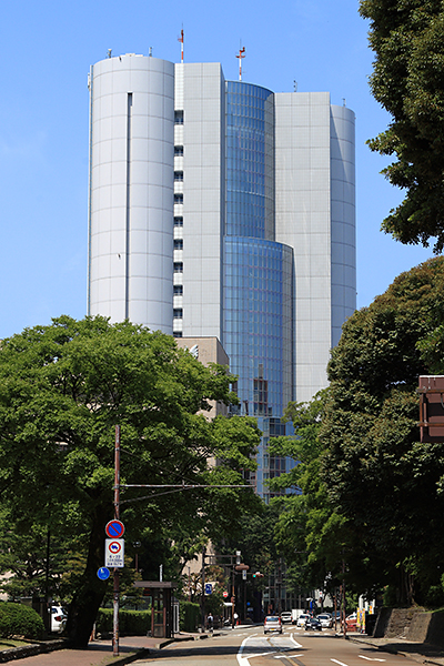 北國新聞会館（北國新聞社本社ビル）