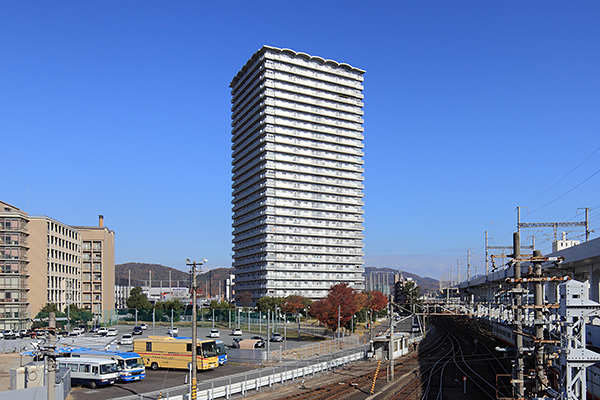 ファミールタワープラザ岡山