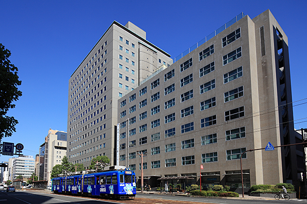 中国電力本社ビル