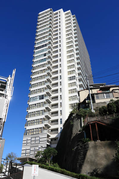 サンコリーヌタワー横須賀中央駅前