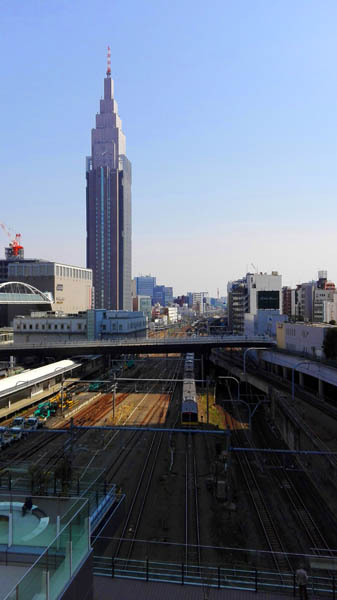 JR新宿ミライナタワー