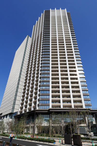 MEGURO CENTRAL SQUARE（目黒セントラルスクエア）