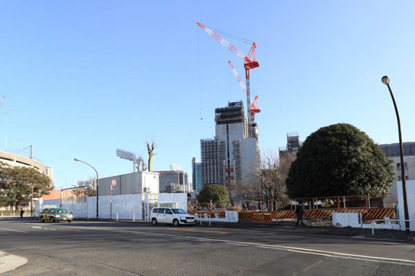 日本青年館・日本スポーツ振興センター本部棟