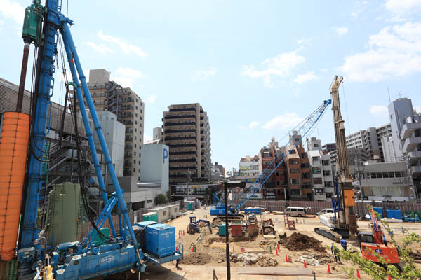 三鷹駅南口西側中央地区再開発事業共同ビル