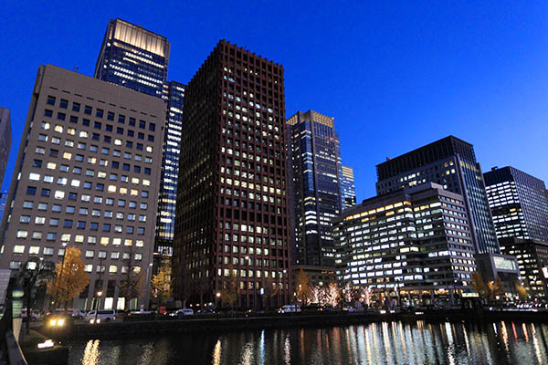 みずほ丸の内タワー・銀行会館・丸の内テラス