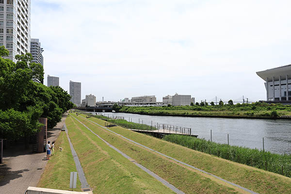 ミュージックテラス（Kアリーナ横浜／ヒルトン横浜／Kタワー横浜）