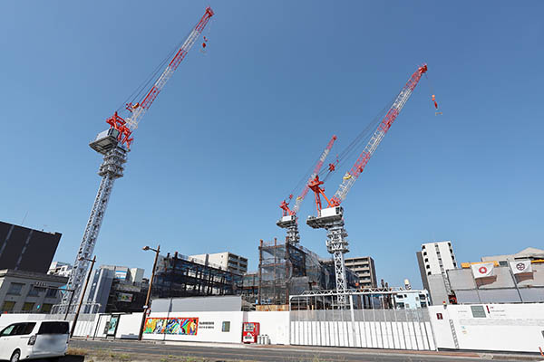 ライオンズタワー岡山千日前／岡山芸術創造劇場