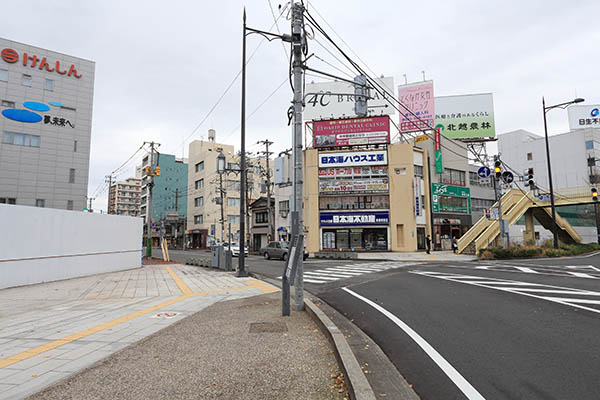 アパホテル＆リゾート〈新潟駅前大通〉／ザ・プレミア〈新潟駅 万代〉