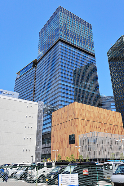 グラングリーン大阪 南館