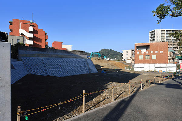 サンパーク浅川 ザ・タワー