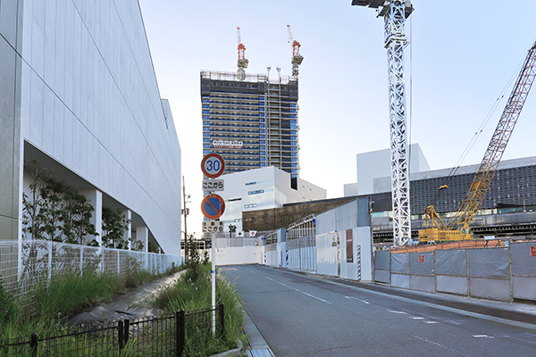 W TOWERS 箕面船場 (クラッシィタワー箕面船場／ブリリアタワー箕面船場 SKY & GARDEN)